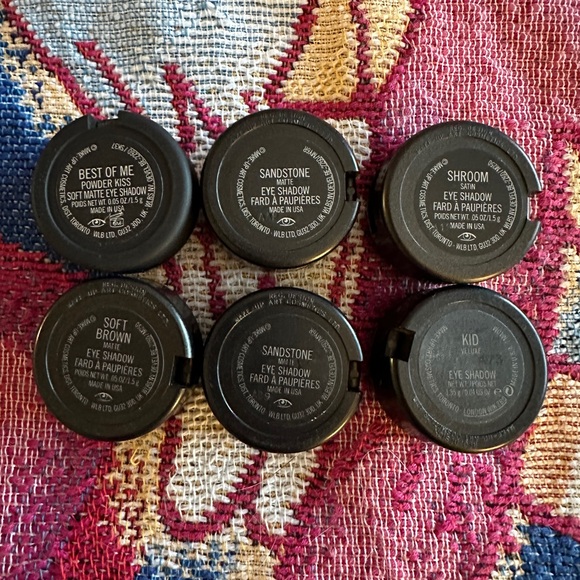 mac eyeshadow bundle - Picture 3 of 3